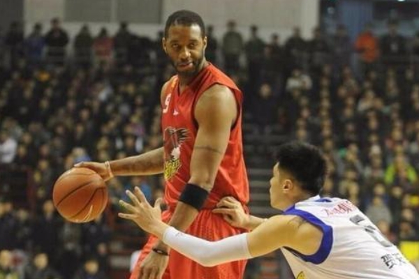 CBA歷史上哪位外援給中國球隊帶來(lái)最大幫助？