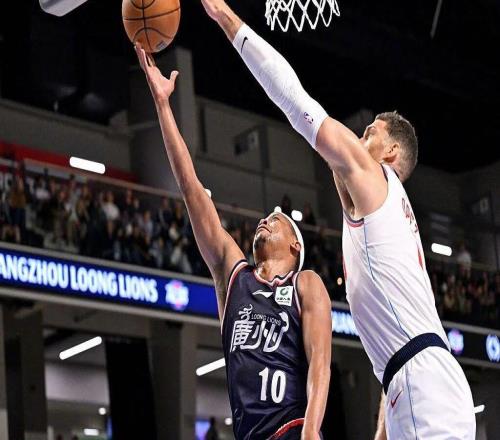 保羅重返快船首秀！大勝廣州47分！歡迎來(lái)到NBA！